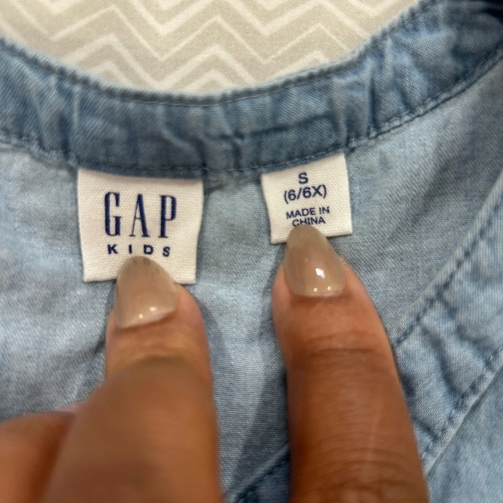GAP Chambray Buttoned Girls Dress